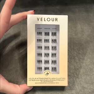 Velour-Xtensions Classic Lash Clusters kit